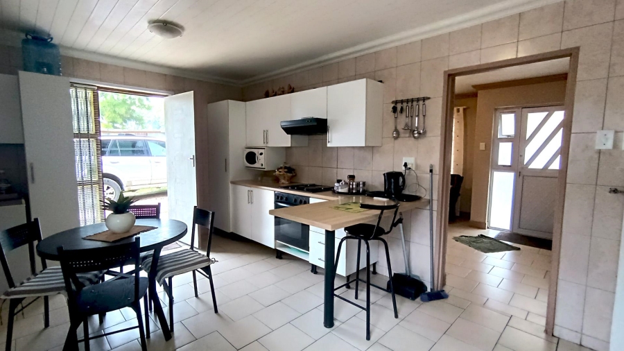 5 Bedroom Property for Sale in Yorkshire Estate Western Cape